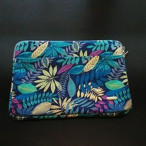 Aestee 15.4 Laptop Floral Case NWOT